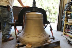 Bell-Arrives